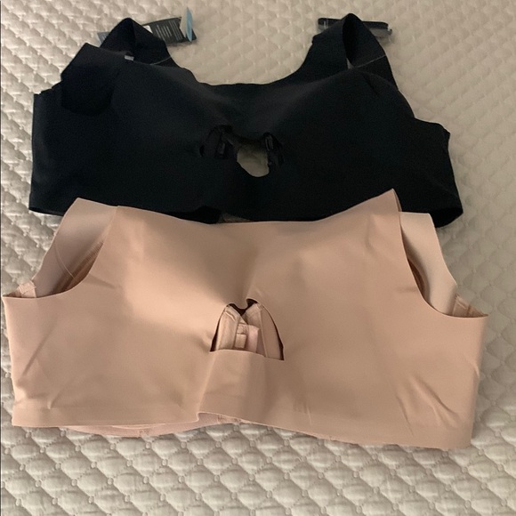 Bali Intimates Black and Tan Bras with Smooth Molded Cups
Buy 2 - Picture 2 of 2